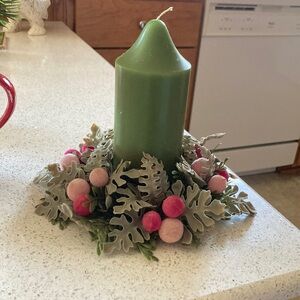 Green Holiday Candle with Festive Wreath